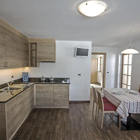 Apartment Apartements Precalalt La Villa (Trentino Alto Adige)